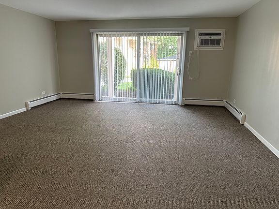 4th image of 2099 Vernon Dr APT 2