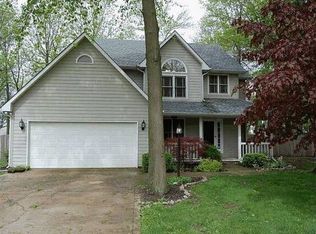 5722 N Red Oak Dr, Greenfield, IN