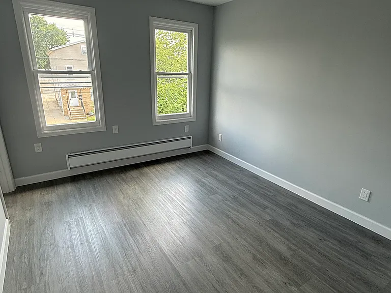 812-814 Bayway #1A — Photo 6