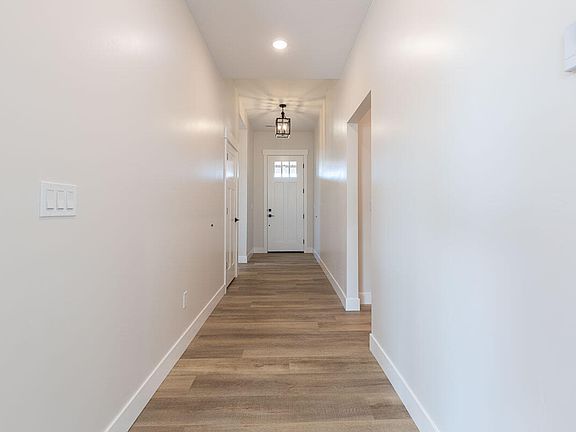 5th image of 4433 W 150 N