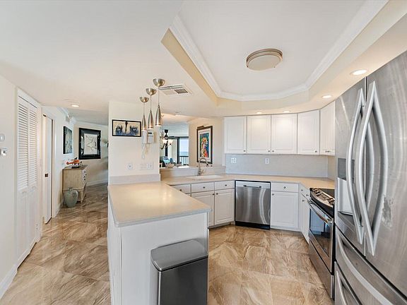 5th image of 9550 S Ocean Drive #1909