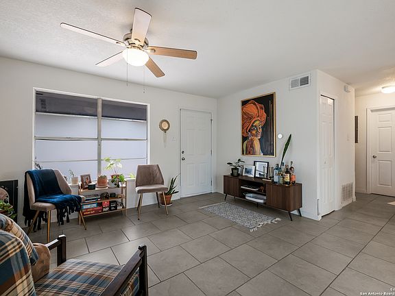 5th image of 3950 TROPICAL DR