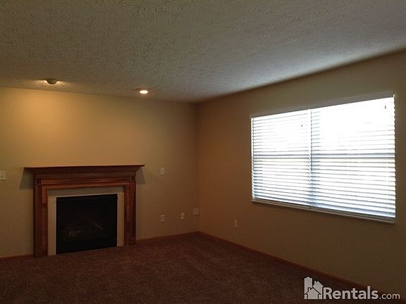3rd image of 6431 Willow Brooke Dr