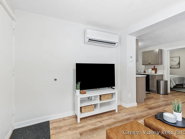 1543 Beidler St #2 — Photo 3