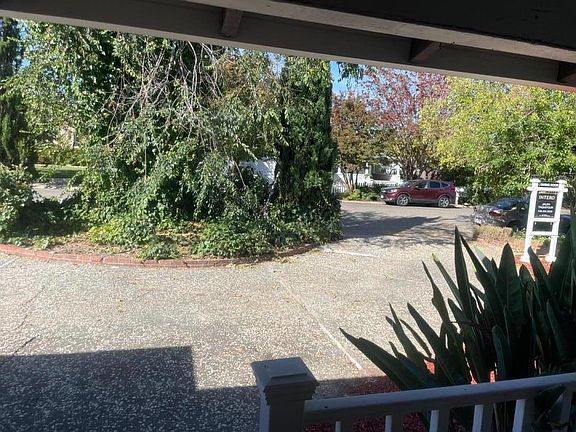 3rd image of 13236 McCulloch Ave