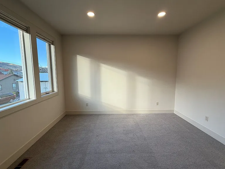 1722 Castlerock Ave — Photo 10