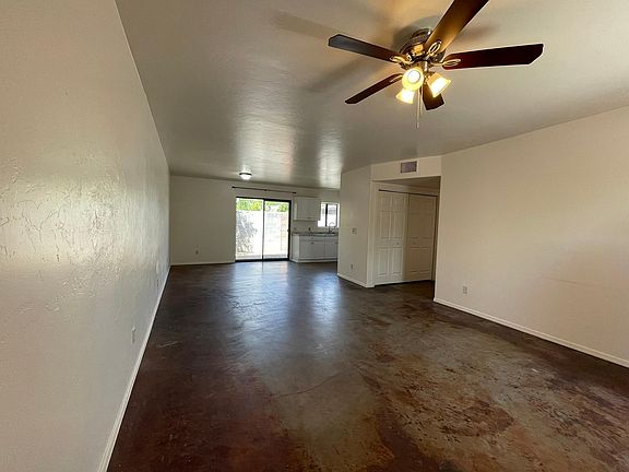 4th image of 519 N Melrose Ave
