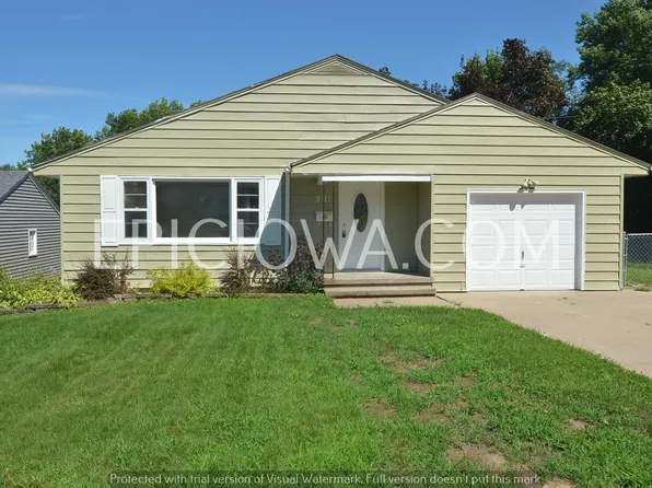 201 24th St NW, Cedar Rapids, IA 52405
