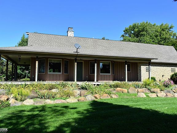 2nd image of 2525 E Sanilac Rd
