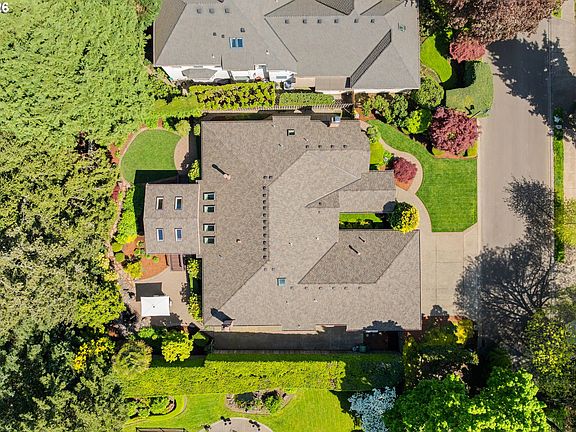 3rd image of 3855 Rivers Edge Dr