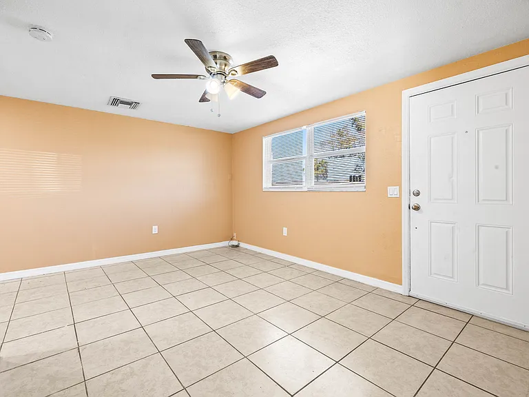 2137 Ranchita Trl — Photo 5
