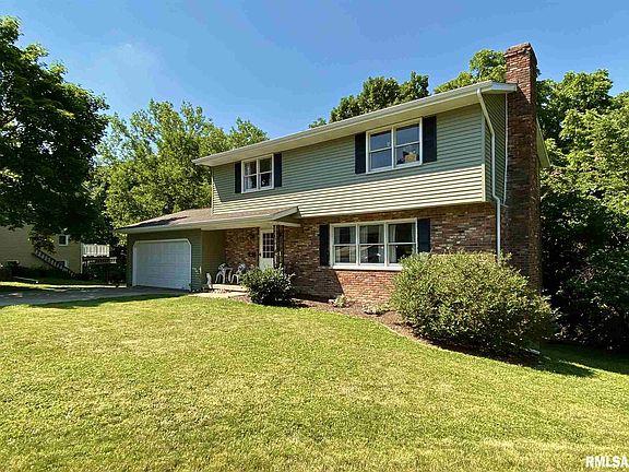 2nd image of 2032 W Delray Dr