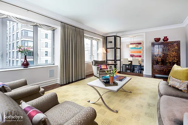 Sold by Sotheby's International Realty | media 9