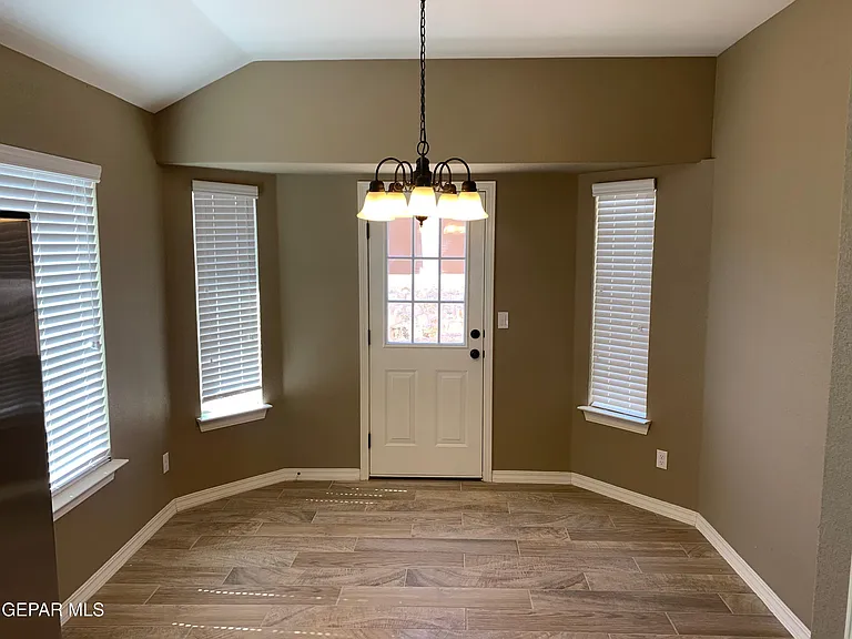 13668 Garforth Ave — Photo 14