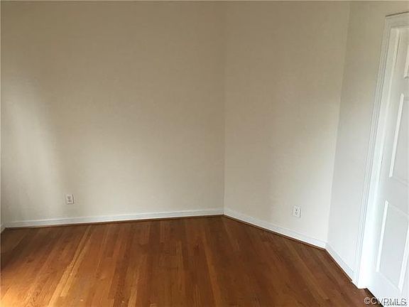 5th image of 10804 Pepperbush Ct