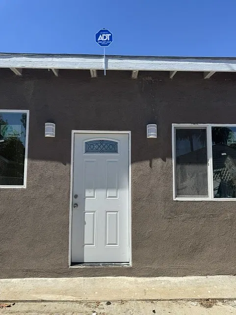 2 bed, 1125 sqft, $3,100 — Photo 1