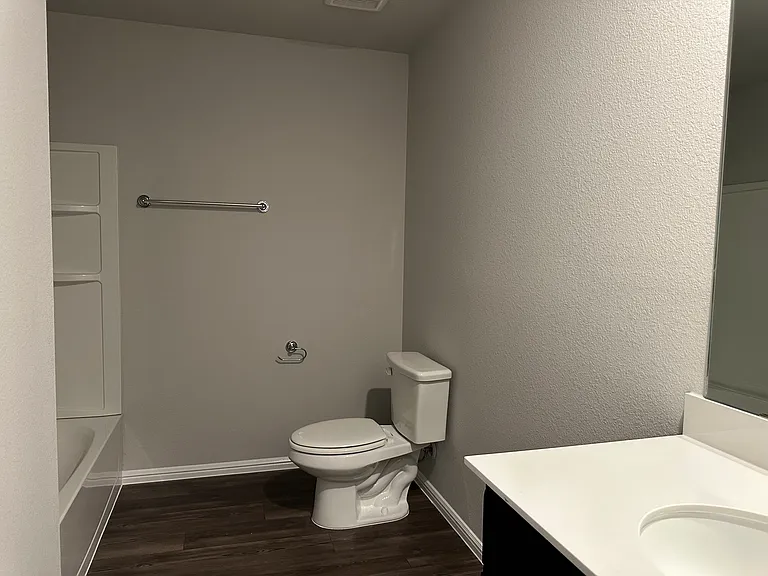 1416 Avalon Ct — Photo 11