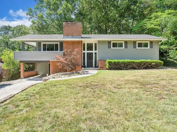 2801 Edgewood St SW, Roanoke, VA 24015