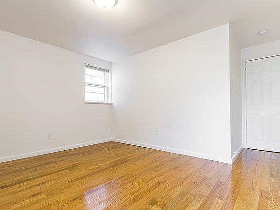 4th image of 310 Virginia Ave