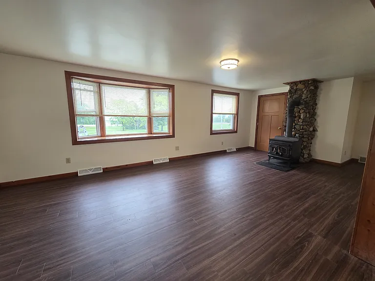 2963 Jones St — Photo 10