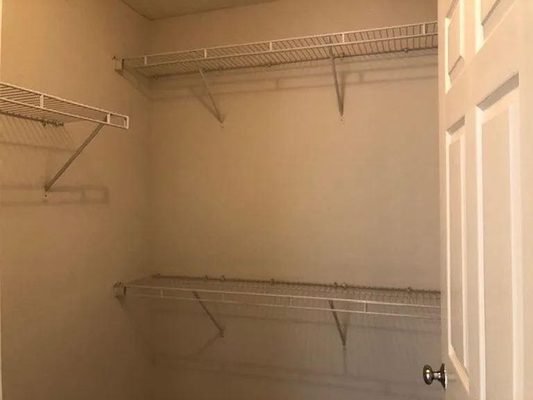 1385 S Donahue Dr #1-102 — Photo 5