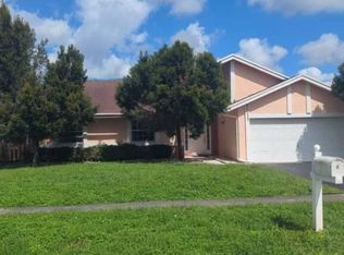 8511 NW 52nd Ct, Lauderhill, FL 33351