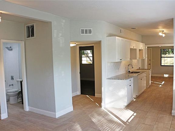 5th image of 101 Mayfair Cir