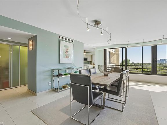 5th image of 5555 Heron Point DR #401