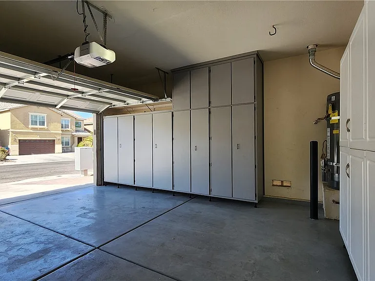 9709 Hawk Cliff Ave — Photo 27
