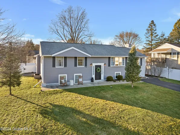 2 Compen Place, Latham, NY 12110