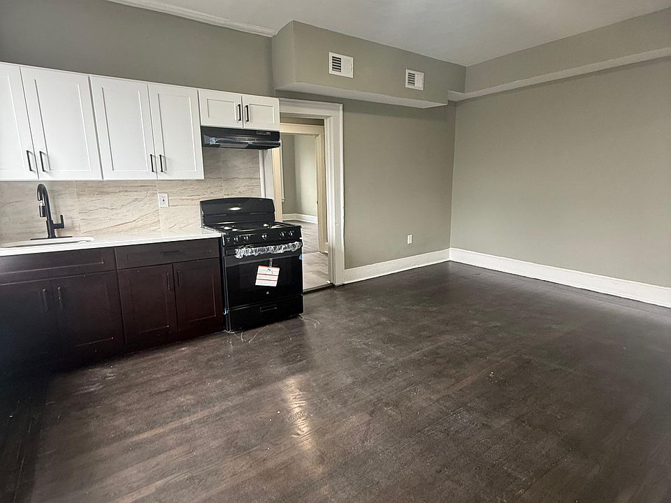 1st image of 1000 S Orange Ave #205