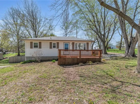 201 E Main St, Lone Jack, MO 64070