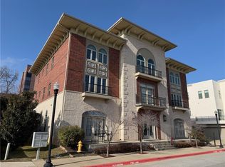 212 SE A St #212, Bentonville, AR 72712