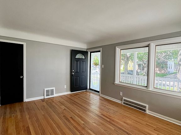 3rd image of 4131 Lafayette Blvd