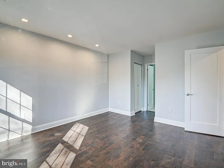 5 Climbing Ivy Ct — Photo 30