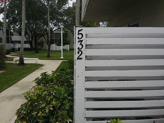 2nd image of 532 NW 98th Ave
