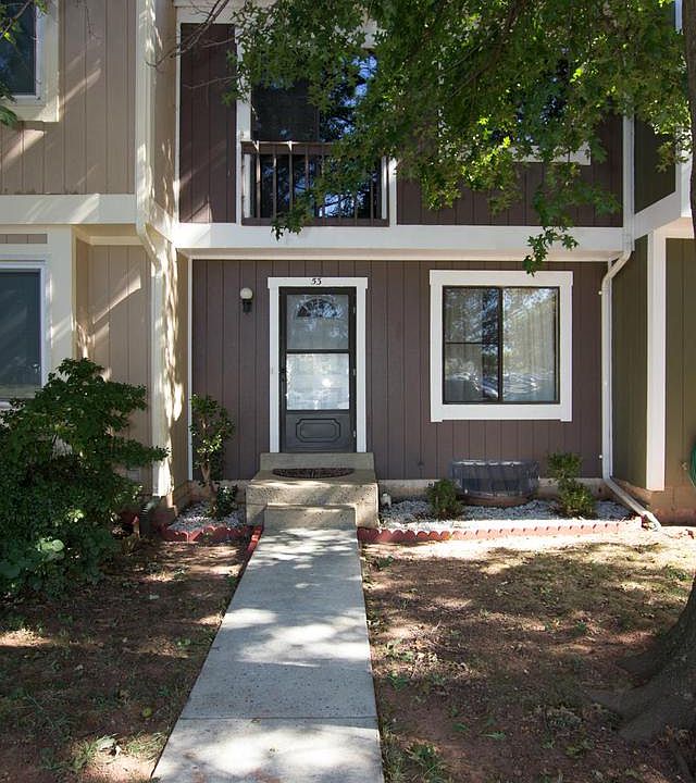 1st image of 53 Sugarland Square Ct