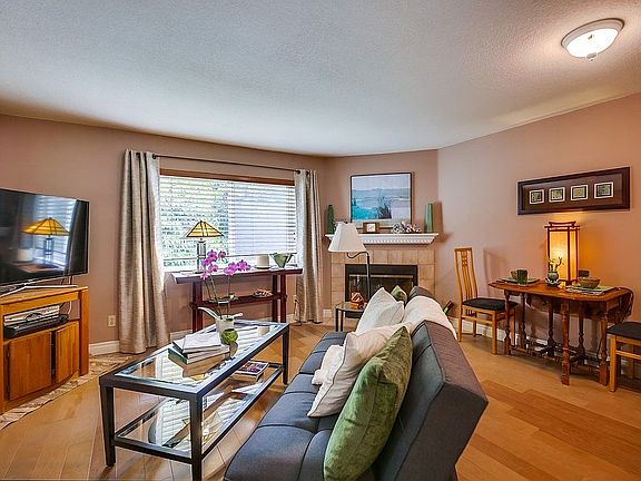 3rd image of 7565 Charmant Dr Unit 310