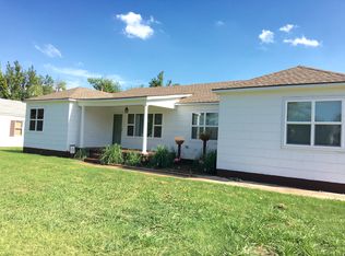 1108 Kaw St, Perry, OK 73077