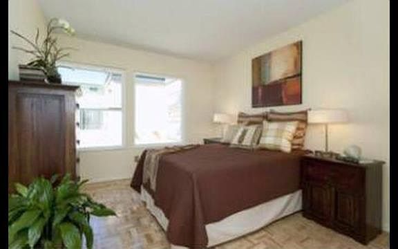 bedroom now has carpet