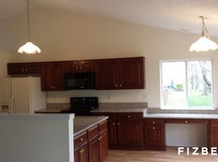 1154 Creekstone Dr, Batavia, OH 45103