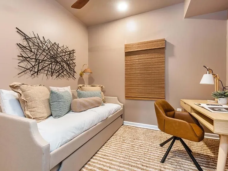 1351 Oxford Rd #2 — Photo 3