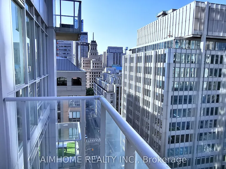 126 Simcoe St #1708 — Photo 16