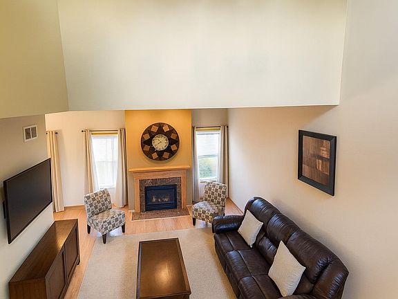 3rd image of 6869 Folkestone Rd #614