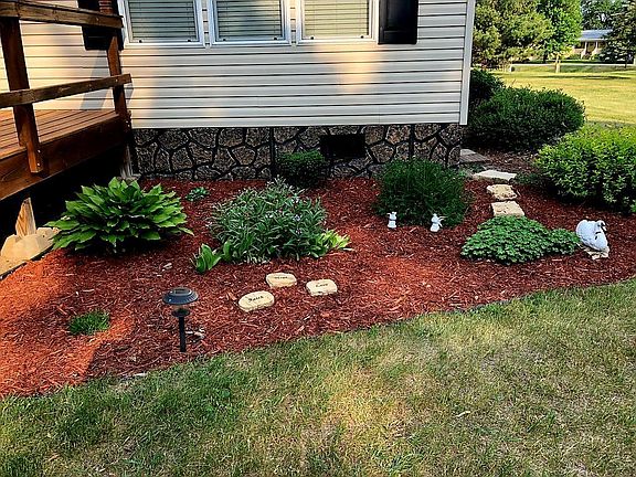 4th image of 43295 Round Lake Dr