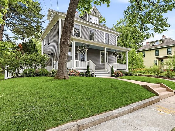 3rd image of 11 Plymouth Ave