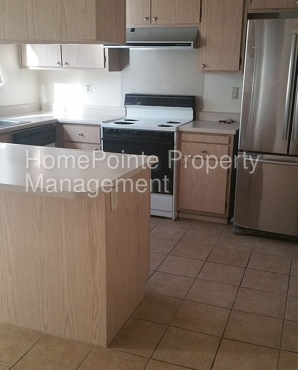 1st image of 3518 Larchmont Square Ln