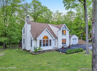 211 Escoll Dr, East Stroudsburg, PA