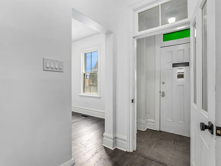 116 Boteler St #1 — Photo 3
