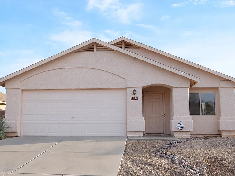 8042 E Sundew Dr — Photo 2